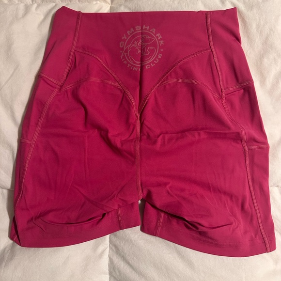 Gymshark Legacy Ruched Tight Shorts - Picture 2 of 2